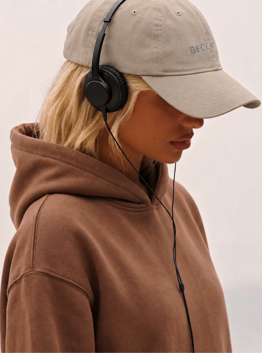 BECCA Q CAP